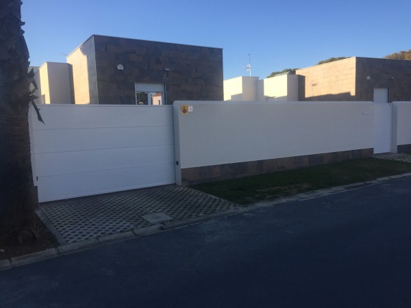 Puertas para uso residencial Novoferm Alsal